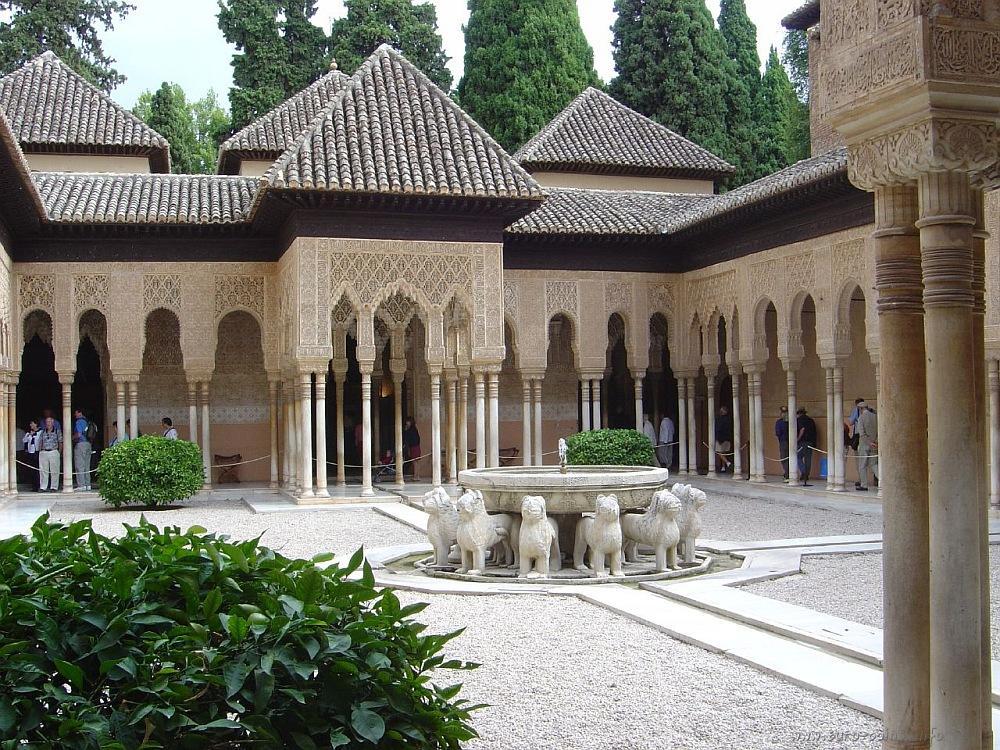 Львиный дворик Альгамбра 1